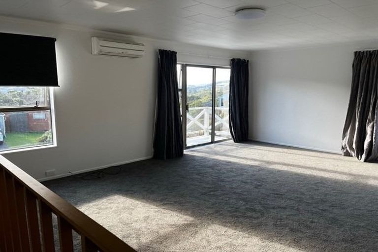 Photo of property in 6a Makatote Grove, Churton Park, Wellington, 6037