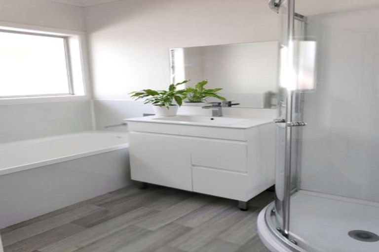 Photo of property in 4/20 Nikau Street, New Lynn, Auckland, 0600