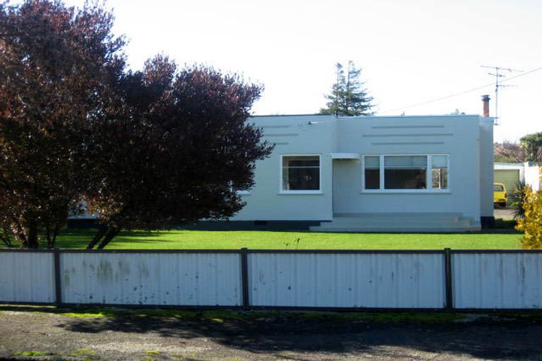 Photo of property in 16a Clifton Avenue, Carterton, 5713
