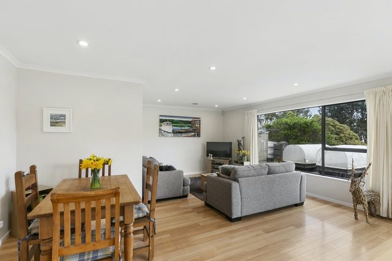 Photo of property in 61 Satara Crescent, Khandallah, Wellington, 6035