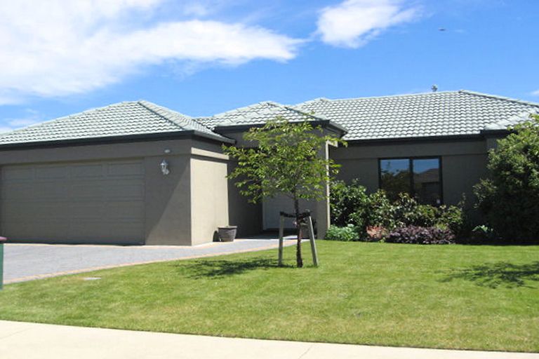 Photo of property in 4 Talbot Road, Northwood, Christchurch, 8051
