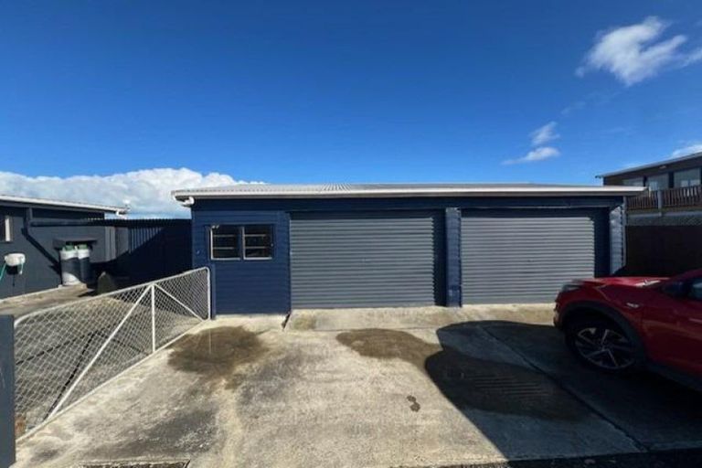 Photo of property in 14 Okiwa Terrace, Waiinu Beach, Whanganui, 4588
