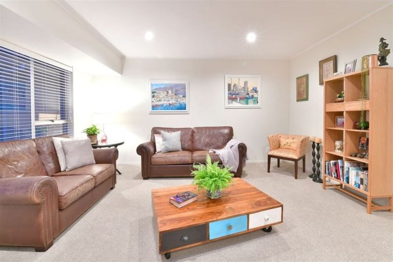 Photo of property in 3/252 Hibiscus Coast Highway, Orewa, 0931