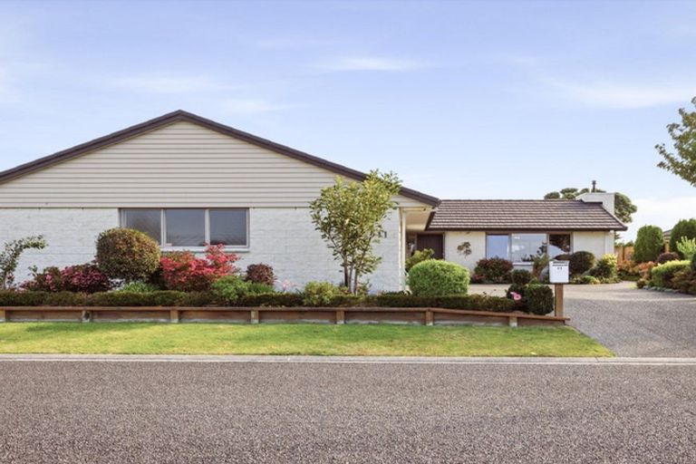 Photo of property in 11 Allington Place, Bethlehem, Tauranga, 3110