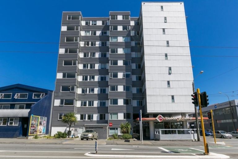 Photo of property in Cube Apartments, 7j/242 Taranaki Street, Mount Cook, Wellington, 6011