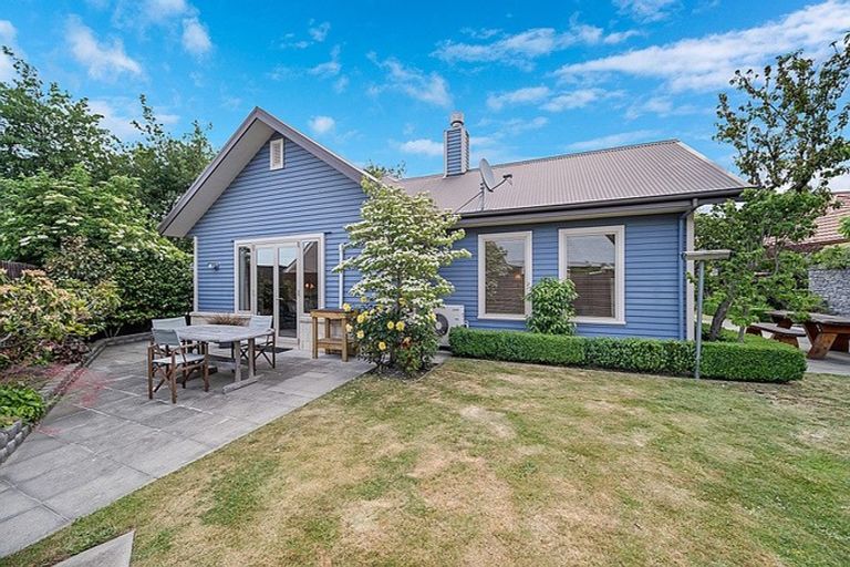 Photo of property in 18 Milesbrook Close, Rangiora, 7400