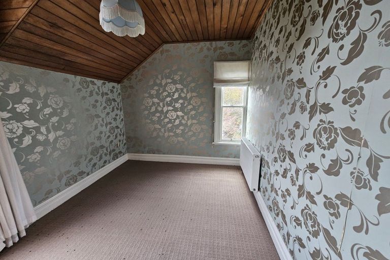 Photo of property in 74 Riverbank Road, Inch Clutha, Kaitangata, 9281
