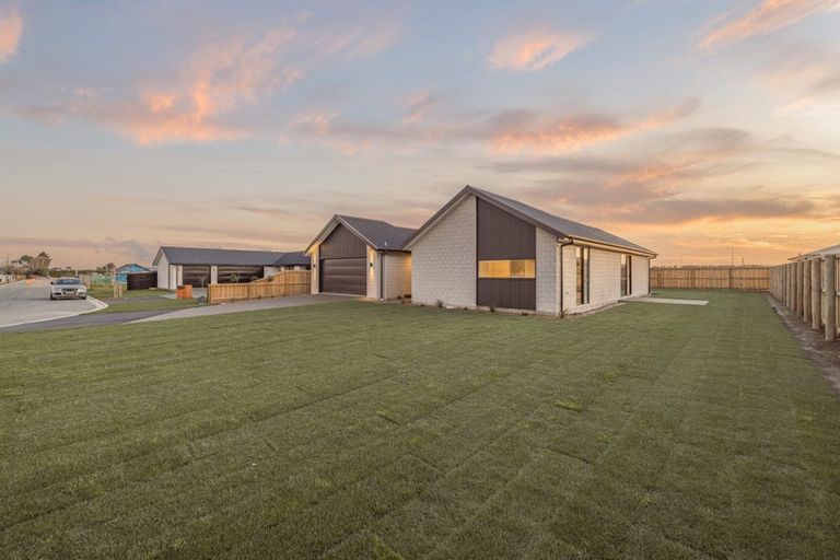 Photo of property in 10 Harrison Drive, Rolleston, 7614