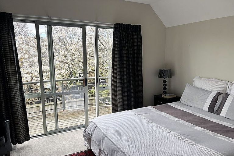 Photo of property in 2/39 Derby Street, St Albans, Christchurch, 8014