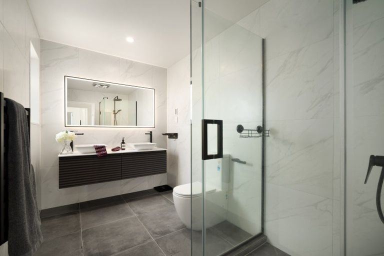 Photo of property in 2 Skua Road, Hobsonville, Auckland, 0616