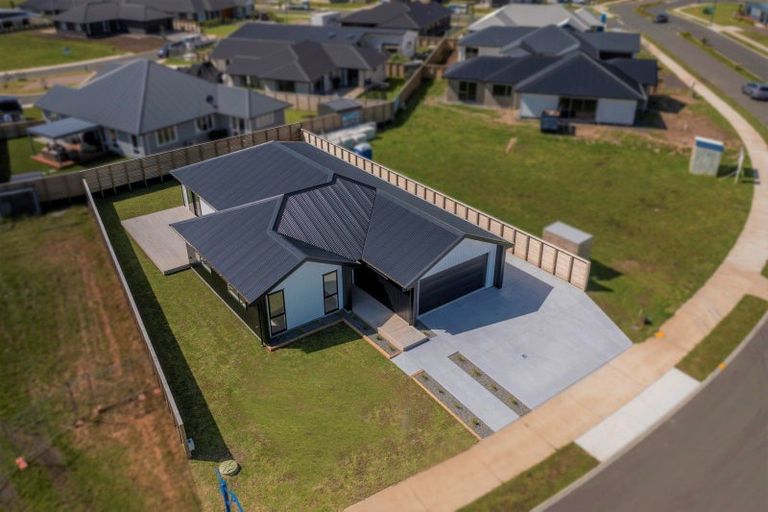 Photo of property in 267 Kupe Drive, Whitianga, 3510