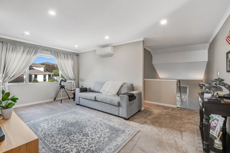 Photo of property in 12 Vera Court, Silverdale, 0932