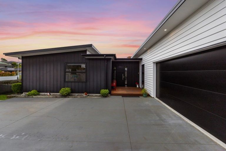 Photo of property in 41 Cyrus Street, Whalers Gate, New Plymouth, 4310