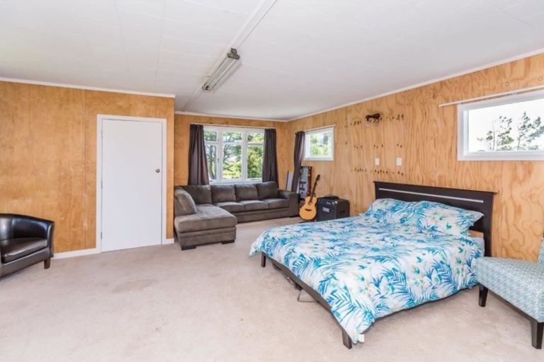Photo of property in 432 Kawiu Road, Levin, 5510