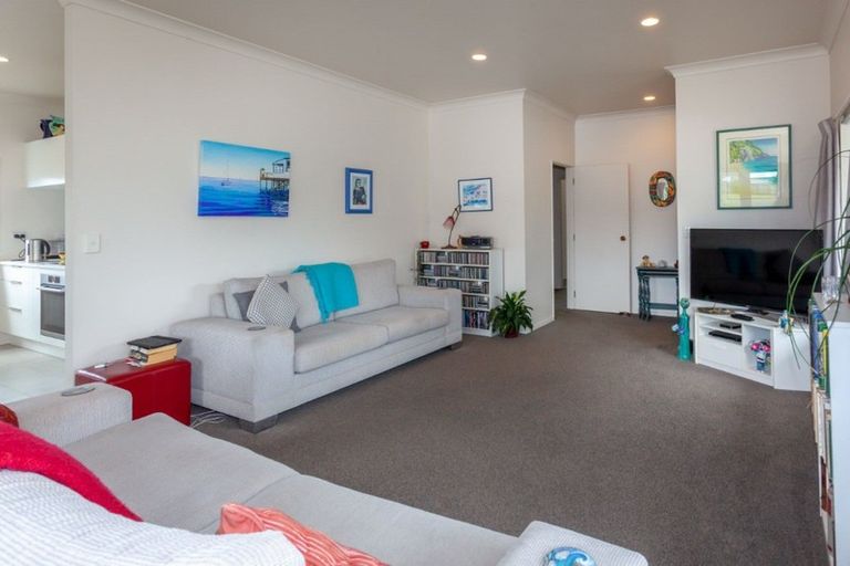 Photo of property in 200 Mayfair Avenue, Whangamata, 3620
