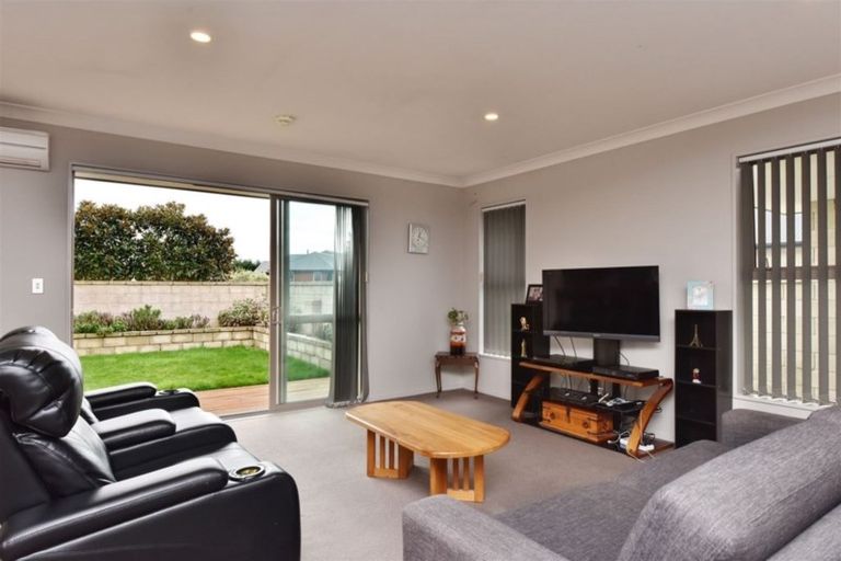 Photo of property in 47 Oak Tree Lane, Rolleston, 7614