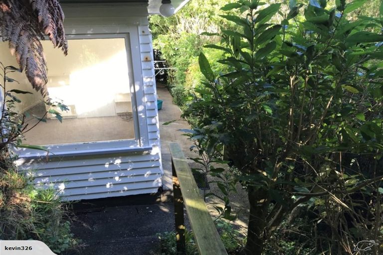 Photo of property in 2 Sydenham Street, Northland, Wellington, 6012