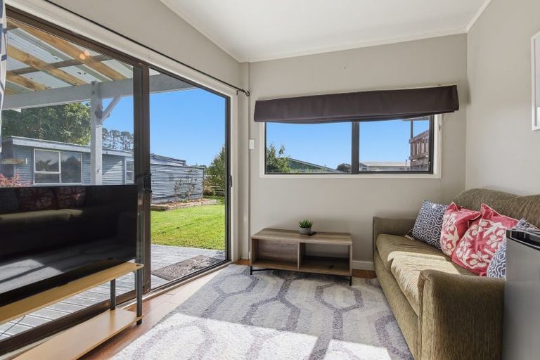 Photo of property in 49 Ngakoti Street, Urenui, 4375