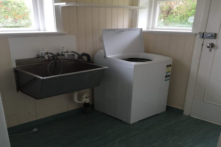 Photo of property in 4 Saint Albans Avenue, Karori, Wellington, 6012