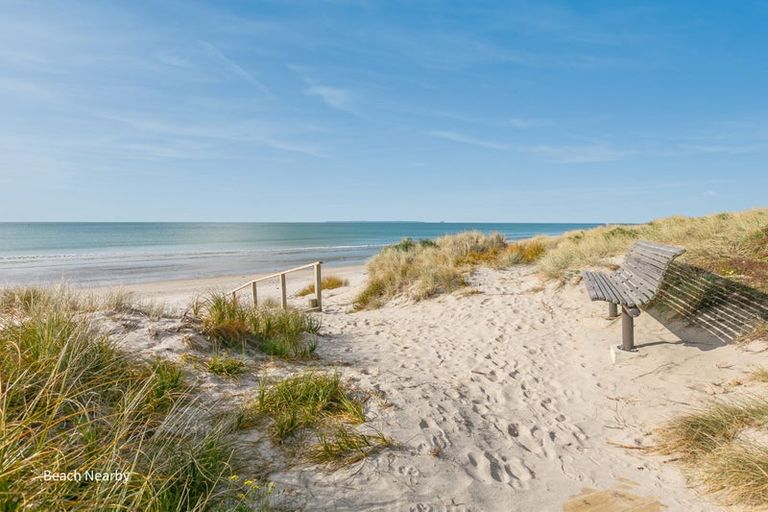 Photo of property in 24 Kahira Crescent, Papamoa Beach, Papamoa, 3118