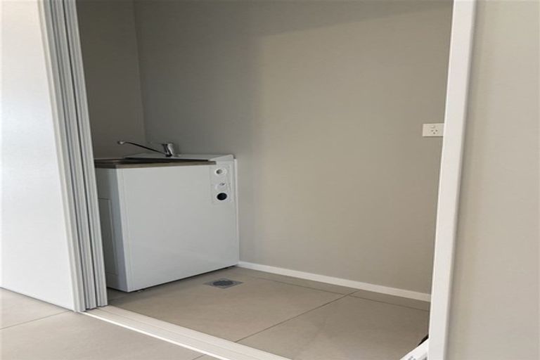 Photo of property in 24 Te Rito Road, Hobsonville, Auckland, 0616