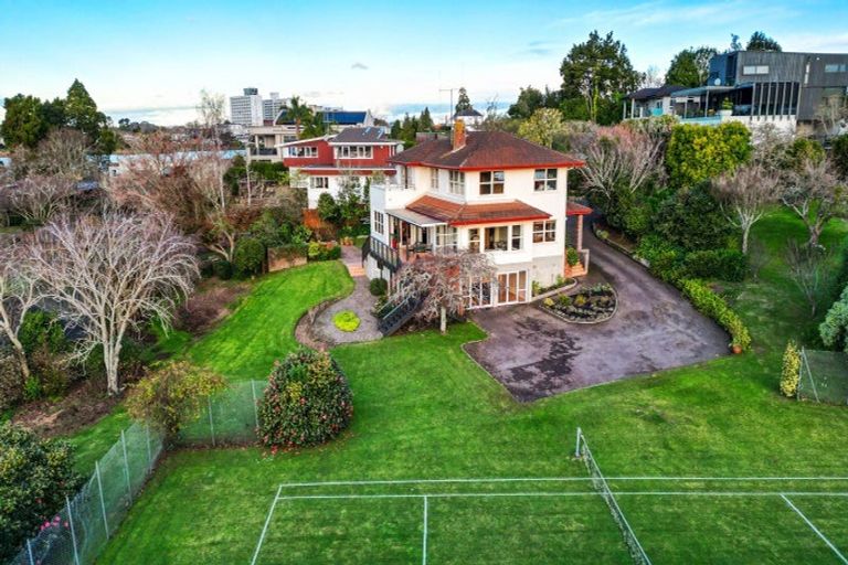 Photo of property in 148 Lake Crescent, Hamilton Lake, Hamilton, 3204