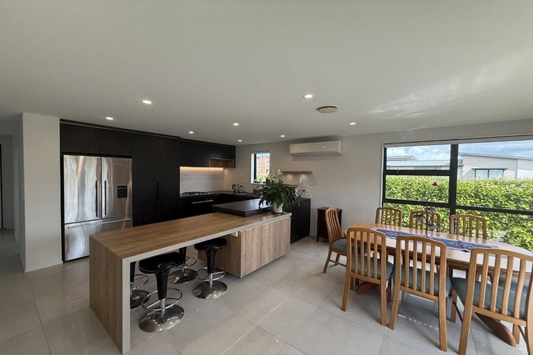 Photo of property in 8 Orford Lane, Takanini, 2112