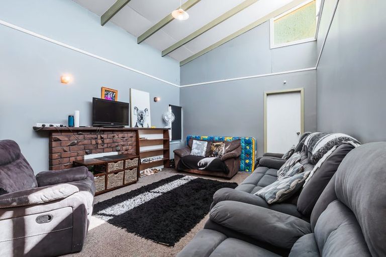 Photo of property in 35 Taupo View Road, Taupo, 3330