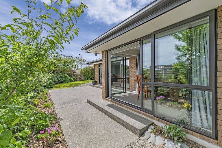 Photo of property in 1 Lloyds Close, Rolleston, 7614