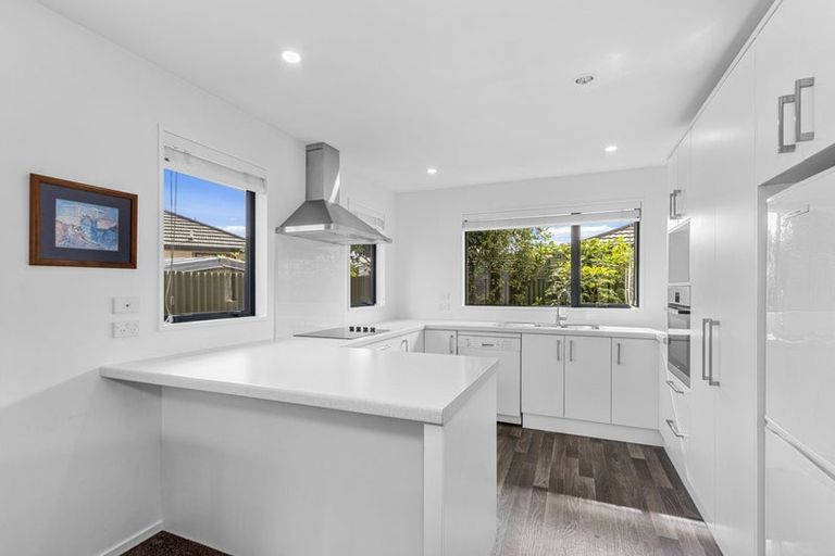 Photo of property in 2/178 Bowhill Road, New Brighton, Christchurch, 8083