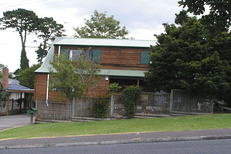 Photo of property in 2/37 Northboro Road, Hauraki, Auckland, 0622