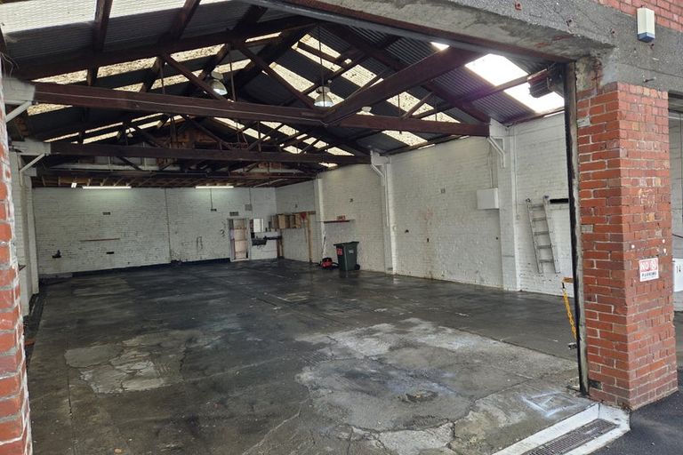 Photo of property in 14 Rolleston Street, Mount Cook, Wellington, 6021