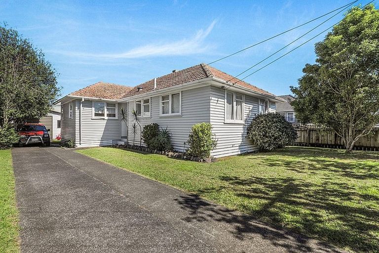 Photo of property in 31 Arimu Road, Papakura, 2110