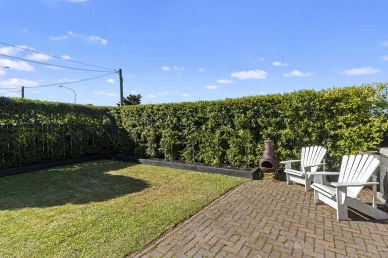Photo of property in 1/86 Birkenhead Avenue, Birkenhead, Auckland, 0626