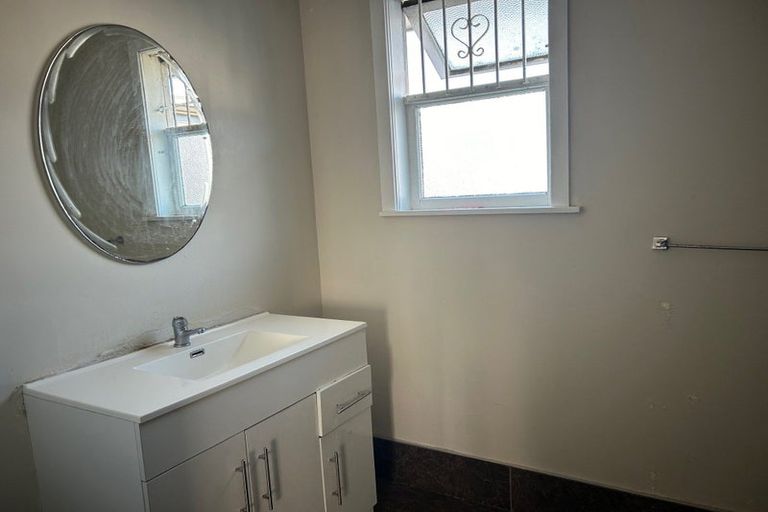 Photo of property in 27 Totara Road, Manurewa, Auckland, 2102