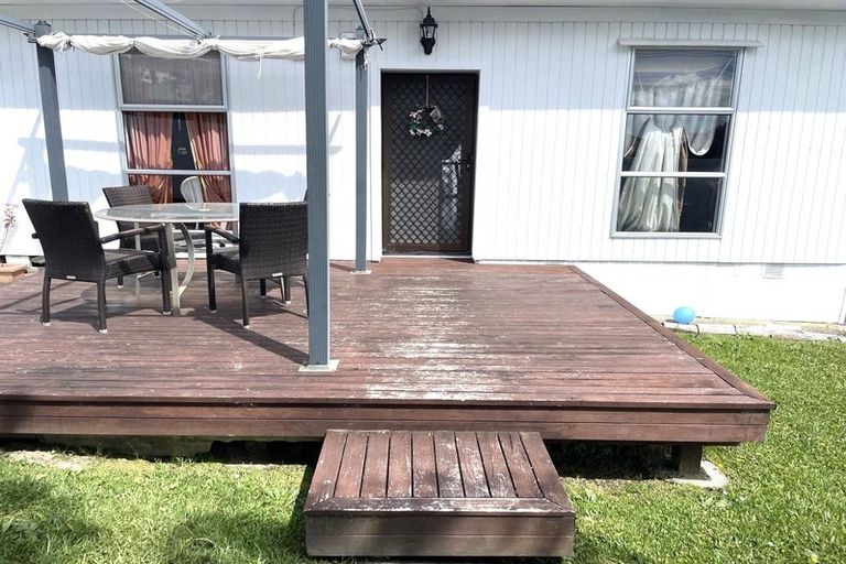 Photo of property in 29 Rosier Road, Glen Eden, Auckland, 0602