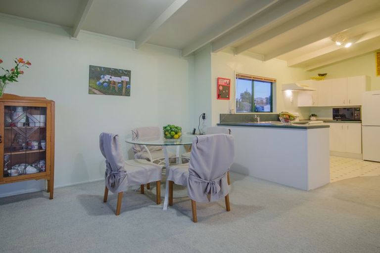 Photo of property in 18 Gilliam Street, New Lynn, Auckland, 0600