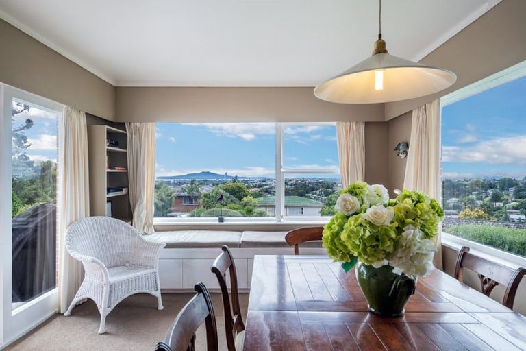 Photo of property in 29 High Road, Glenfield, Auckland, 0629