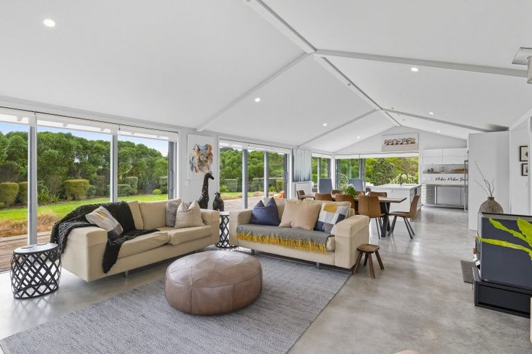 Photo of property in 34 Pairuku Lane, Peka Peka, Waikanae, 5391