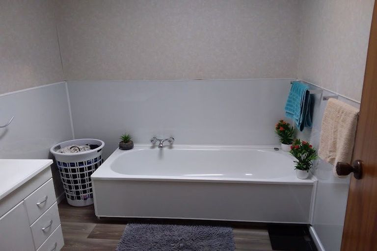 Photo of property in 1/60 Birdwood Avenue, Papatoetoe, Auckland, 2025