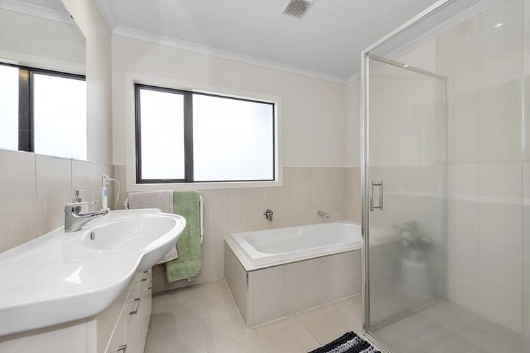 Photo of property in 2b Wentworth Drive, Rototuna North, Hamilton, 3210