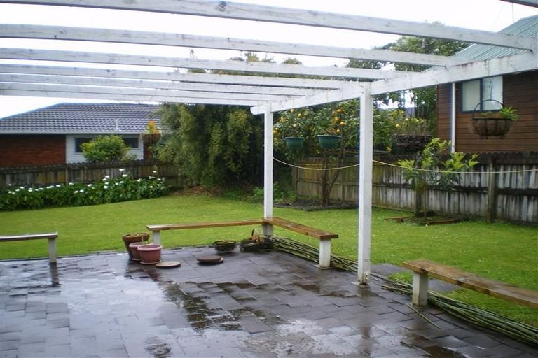 Photo of property in 149 Botany Road, Botany Downs, Auckland, 2010