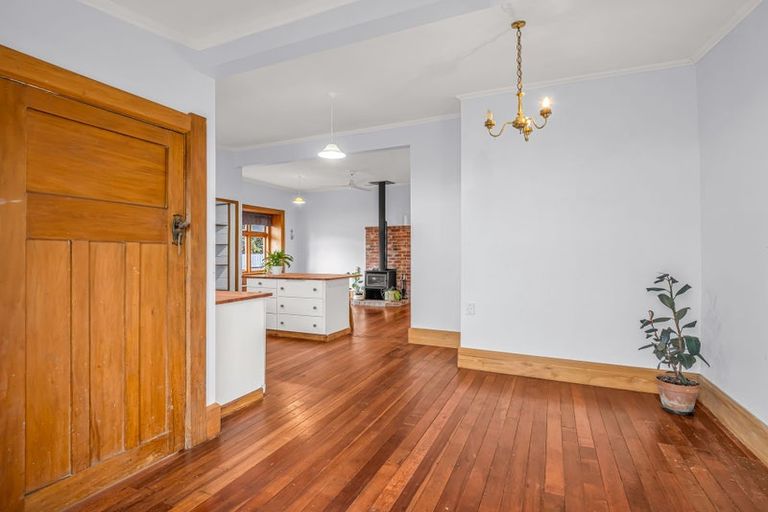 Photo of property in 17 Sussex Street, Levin, 5510