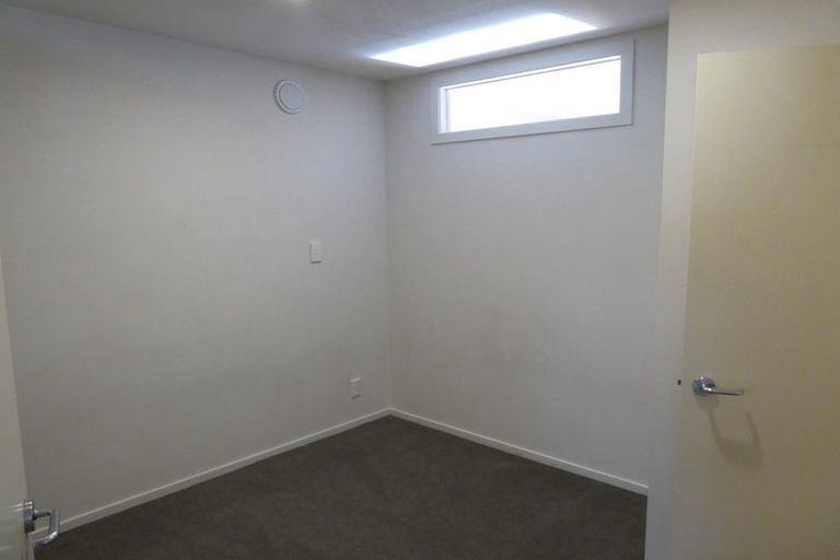 Photo of property in 2 Pickering Street, Kaiwharawhara, Wellington, 6035