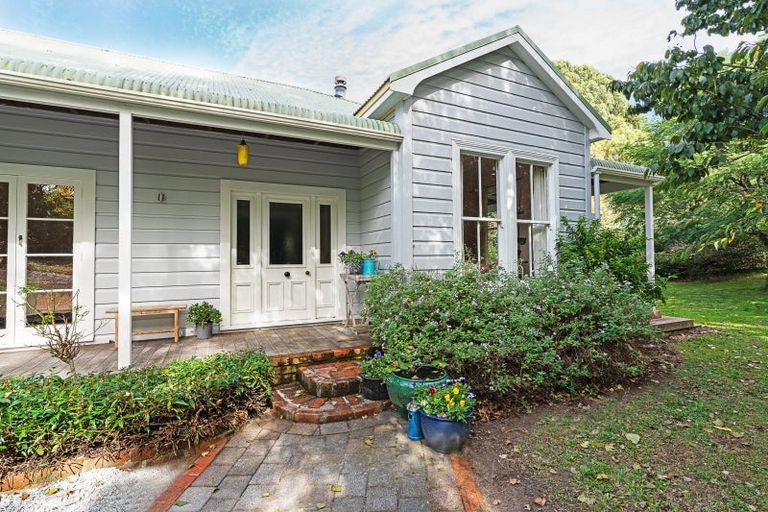 Photo of property in 37 Smalley Road, Glenbrook, Waiuku, 2681