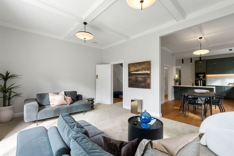 Photo of property in 1 Seaforth Terrace, Karori, Wellington, 6012