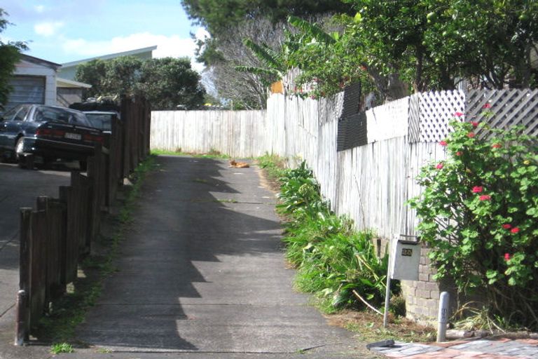 Photo of property in 25 Farwood Drive, Henderson, Auckland, 0612