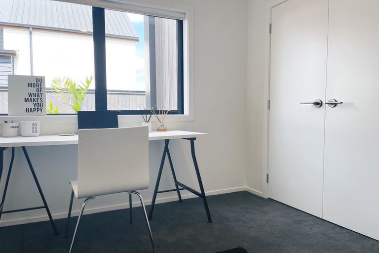 Photo of property in 32 Tai Crescent, Hobsonville, Auckland, 0616