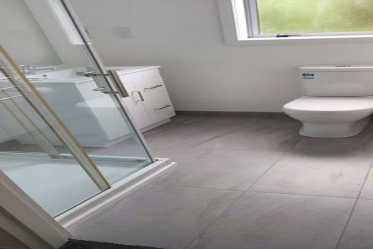 Photo of property in 1/69 Simla Crescent, Khandallah, Wellington, 6035