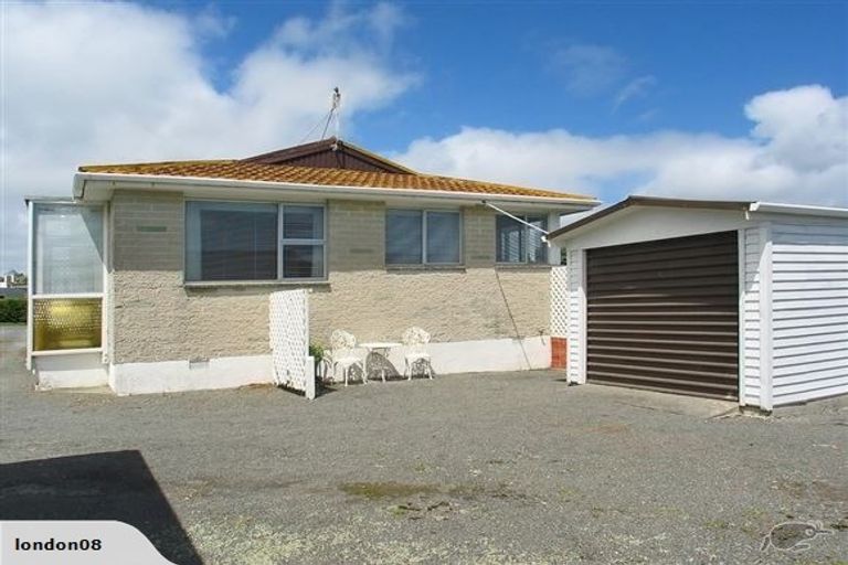 Photo of property in 8b Tireti Road, Titahi Bay, Porirua, 5022